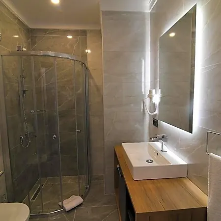Hotel Viplus 5*