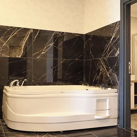 Viplus Hotel 5*