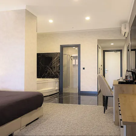 Viplus Hotell 5*